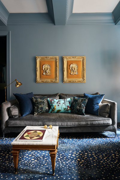 Expert-approved-decorating-secrets-for-adding-vintage-decor-pieces