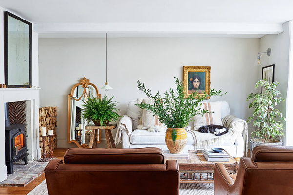 Expert-approved-decorating-secrets-for-drifting-furniture-pieces